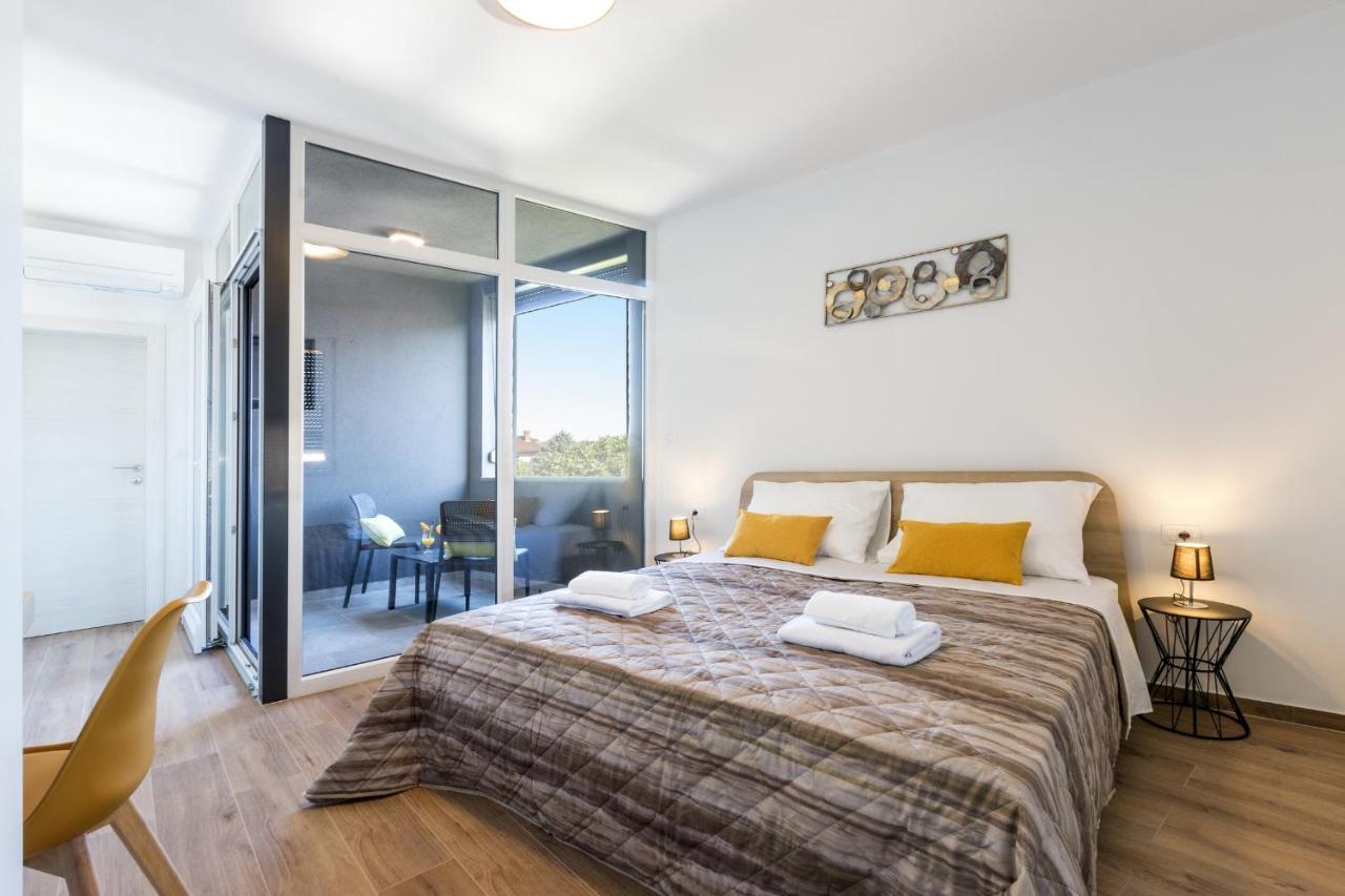Modern 3-Bedroom Villa With A Private Pool Pula Exteriör bild